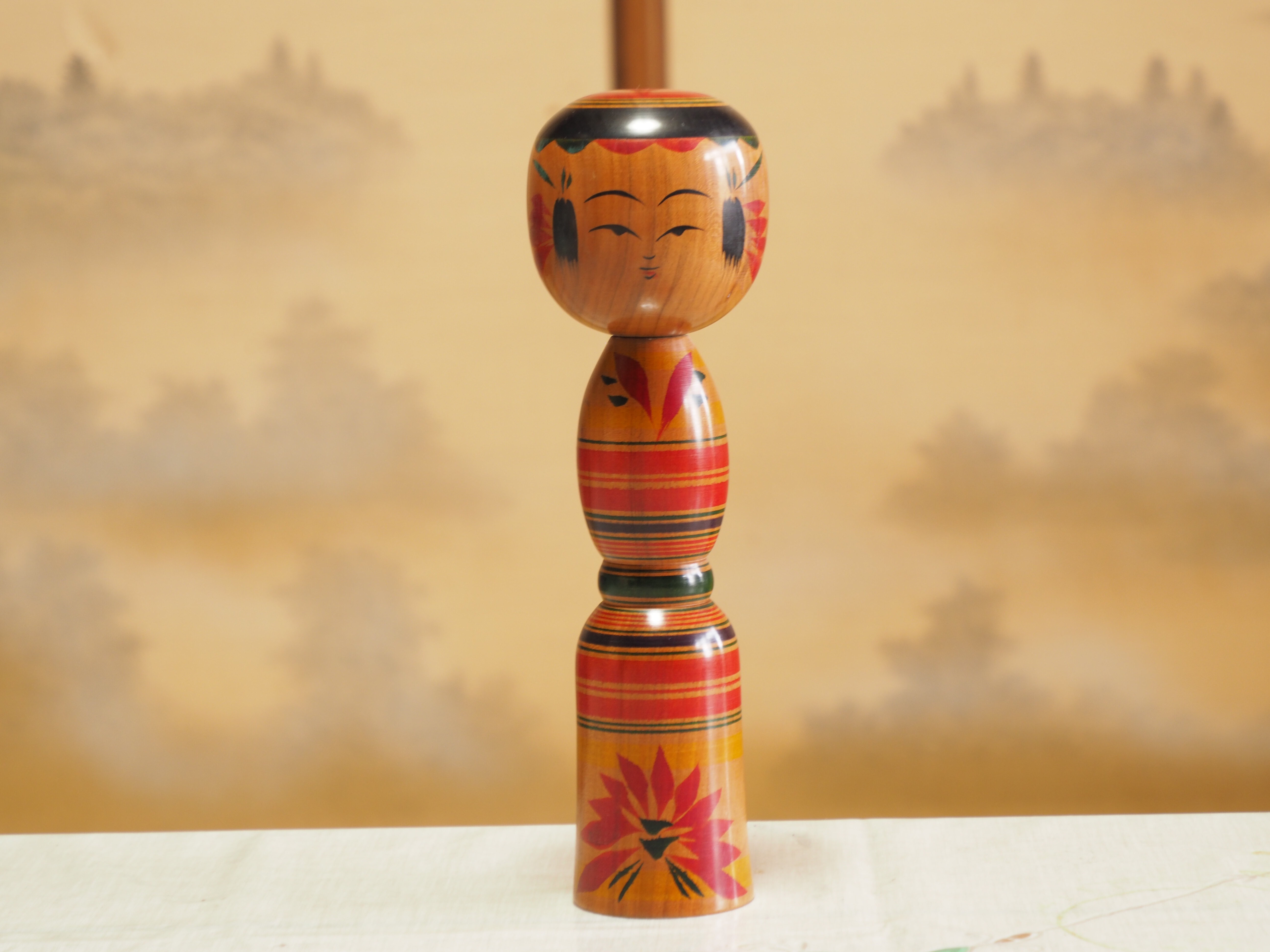 東北で生まれた理由と起源は？伝統こけしの系統数は？「弥治郎こけし村